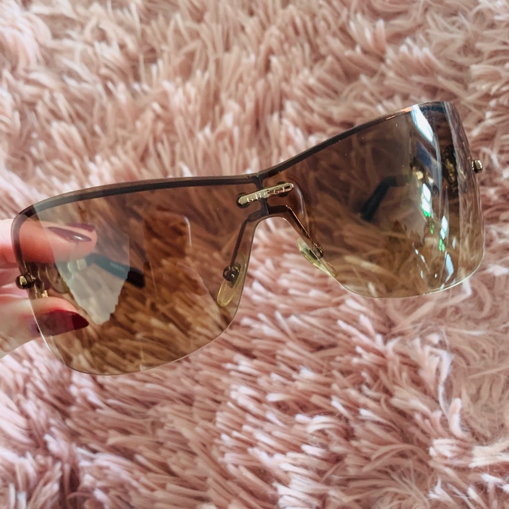 Gucci Shield Glasses
